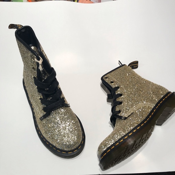 Dr. Martens Shoes New Doc Dr Marten 46 Farrah Gold Glitter Airwair